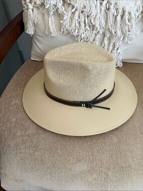 Banana Republic Cream Panama-Style Hat with Black Sweatband
